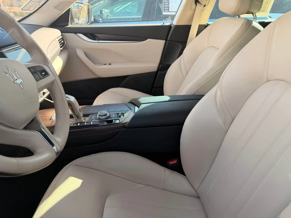 2023 Maserati Levante - Image 6 of 6