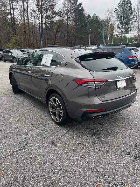 2023 Maserati Levante Modena - Image 3 of 10