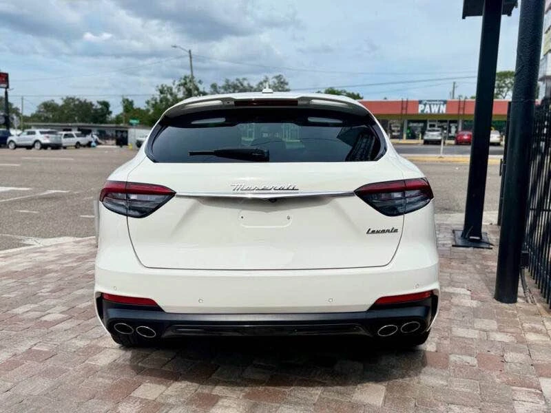 2023 Maserati Levante Modena - Image 5 of 16