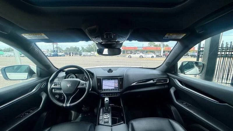 2023 Maserati Levante Modena - Image 11 of 16