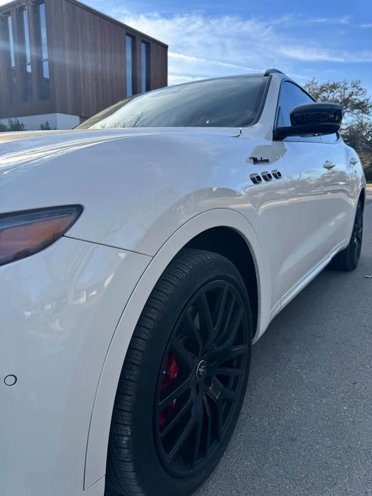 2023 Maserati Levante Modena - Image 2 of 9