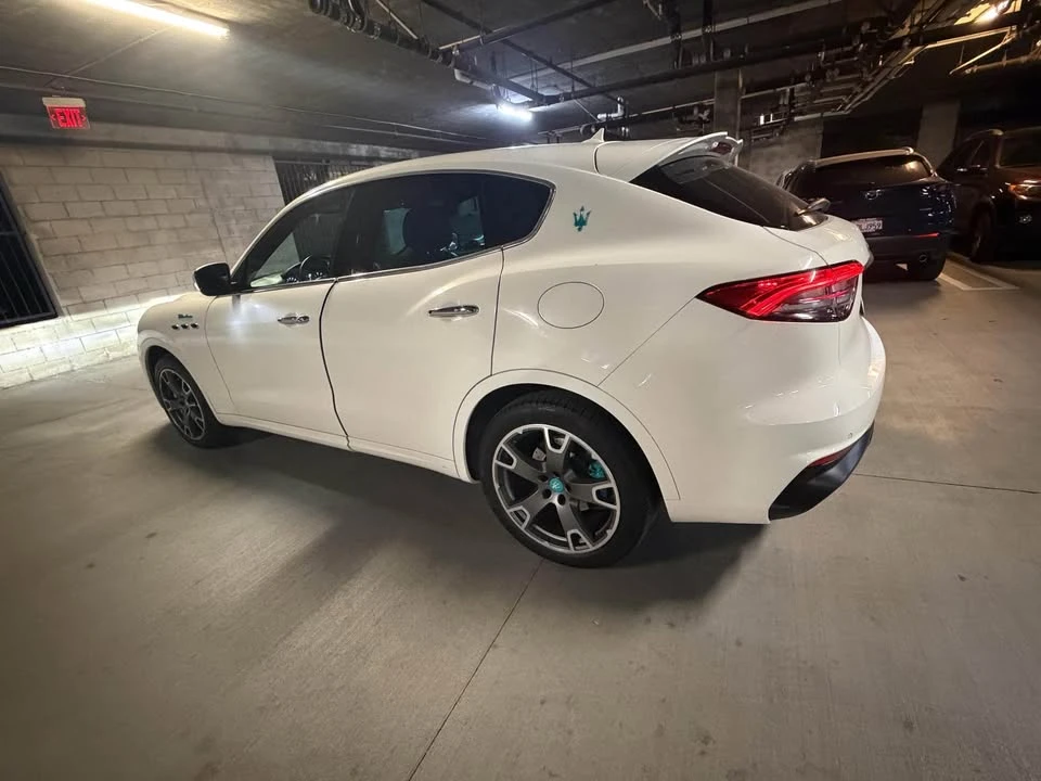 2023 Maserati Levante Modena - Image 2 of 5