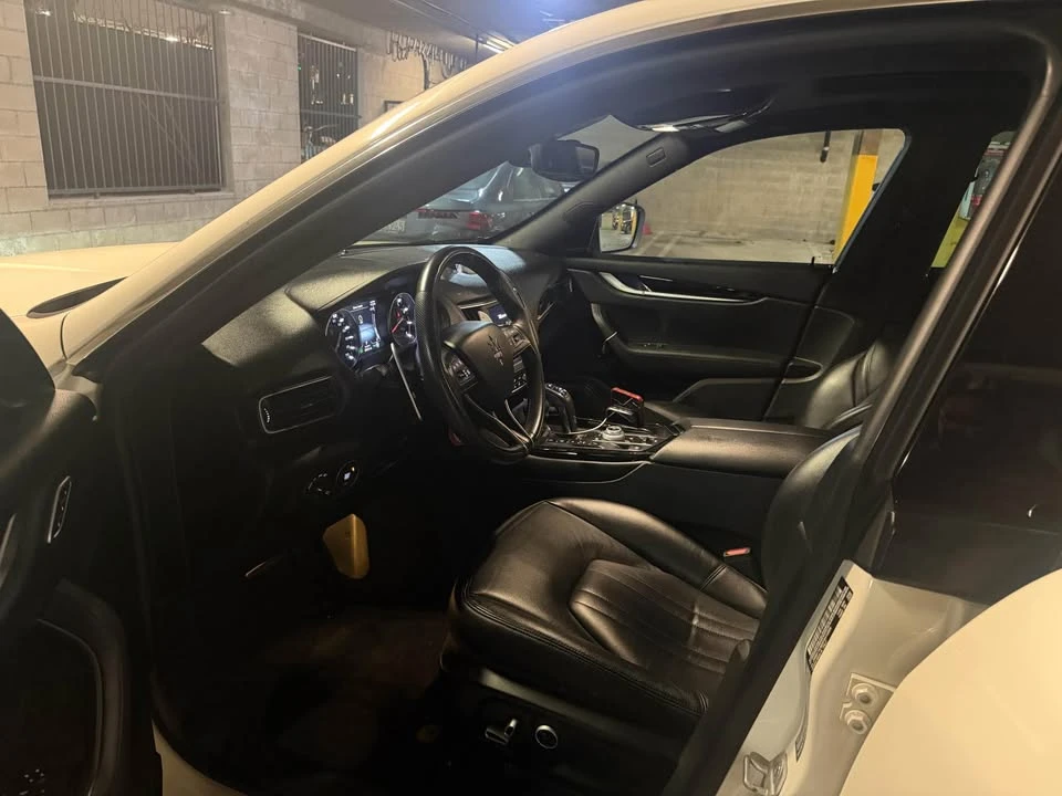 2023 Maserati Levante Modena - Image 5 of 5