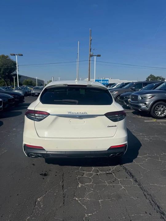 2023 Maserati Levante Modena - Image 6 of 13