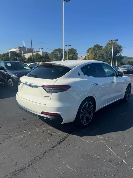 2023 Maserati Levante Modena - Image 7 of 13