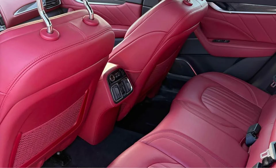 2023 Maserati Levante - Image 4 of 7