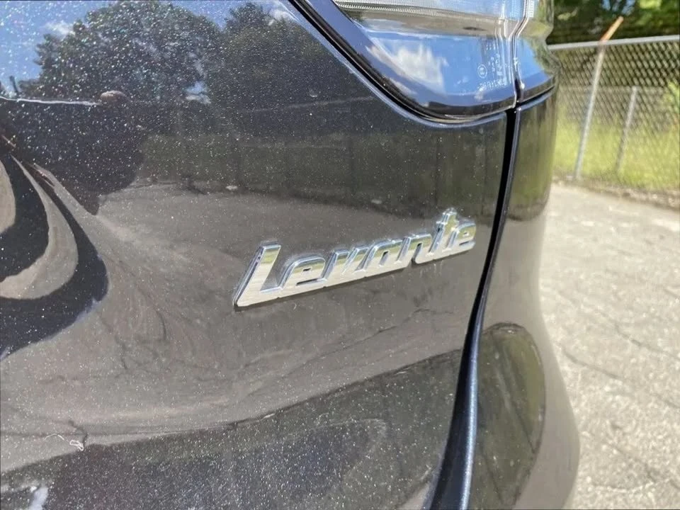 2023 Maserati Levante - Image 17 of 20