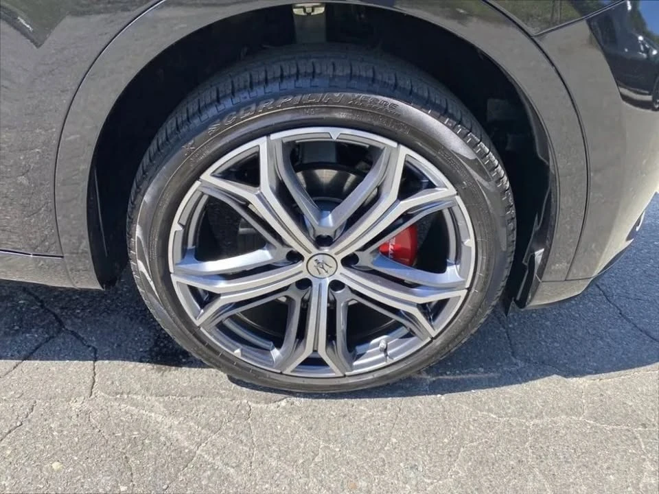 2023 Maserati Levante - Image 9 of 20