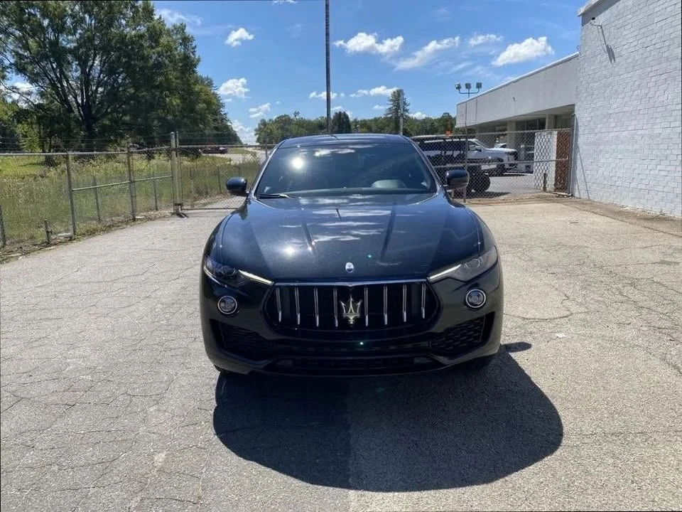 2023 Maserati Levante - Image 7 of 20