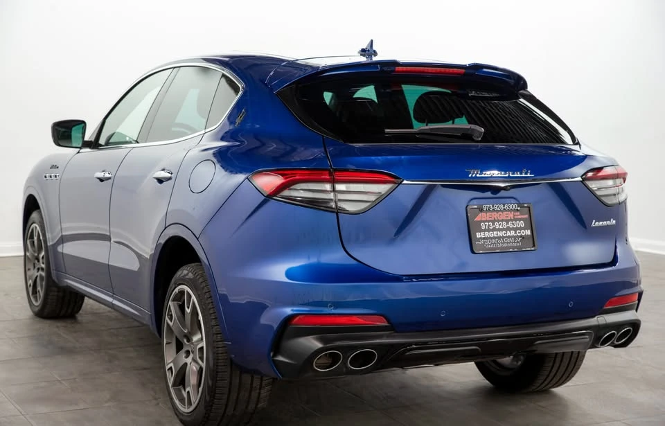 2023 Maserati Levante Modena - Image 8 of 19