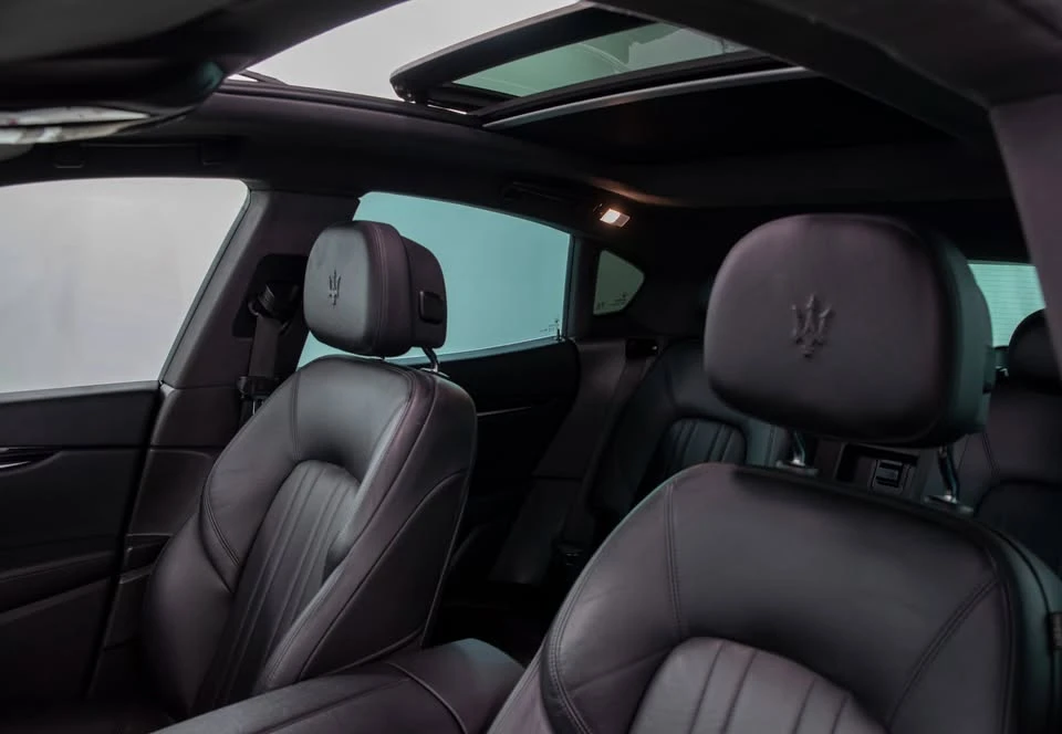 2023 Maserati Levante Modena - Image 7 of 19