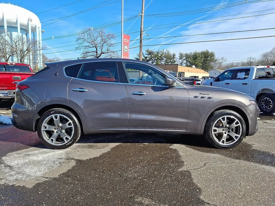 2023 Maserati Levante Modena - Image 7 of 20