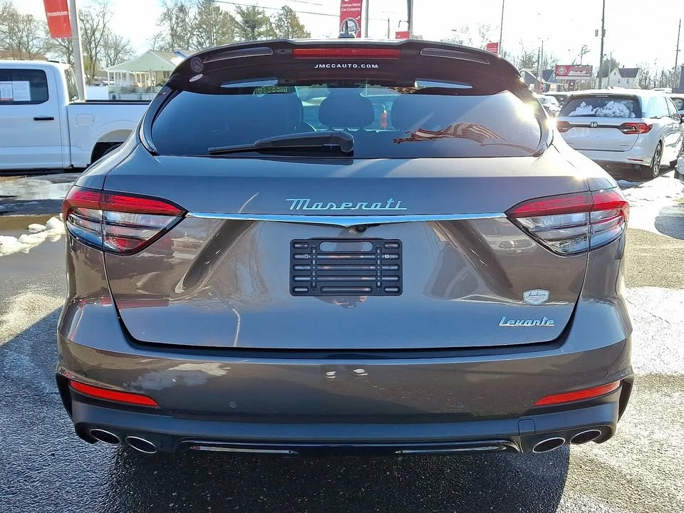 2023 Maserati Levante Modena - Image 5 of 20