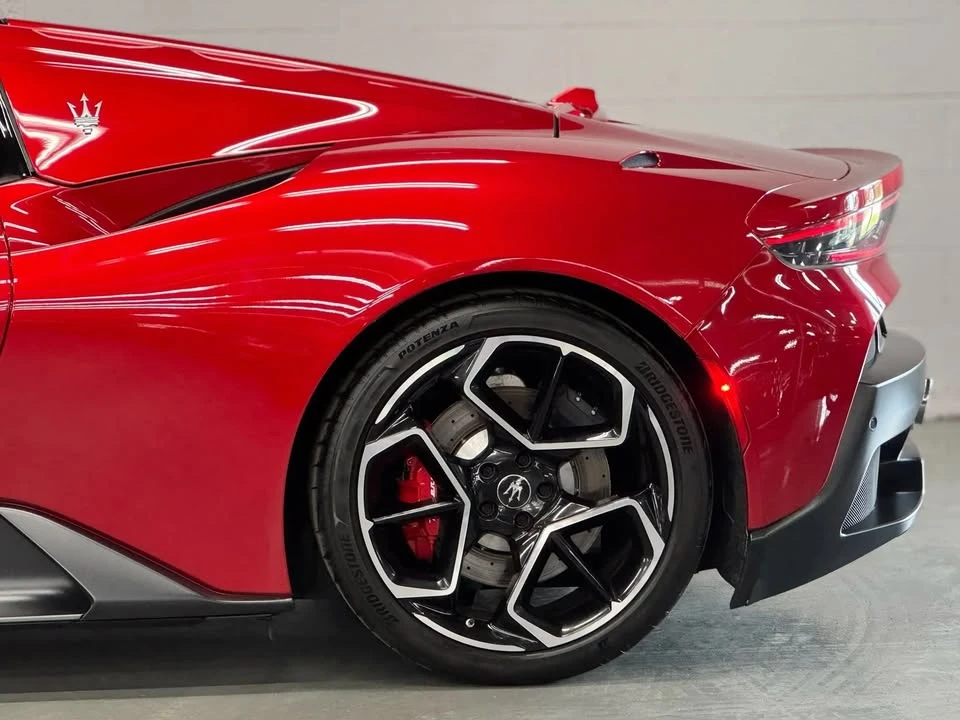 2023 Maserati MC20 - Image 12 of 20