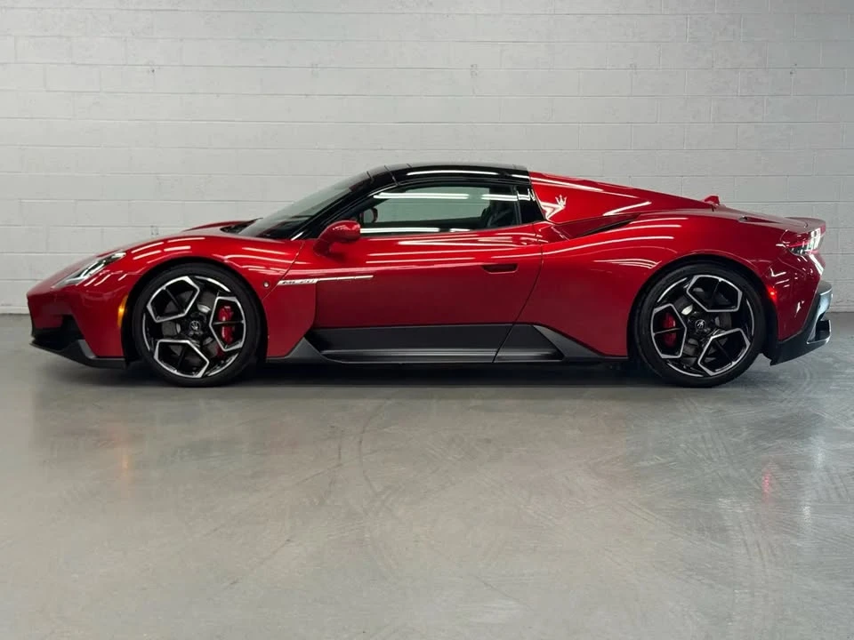 2023 Maserati MC20 - Image 9 of 20