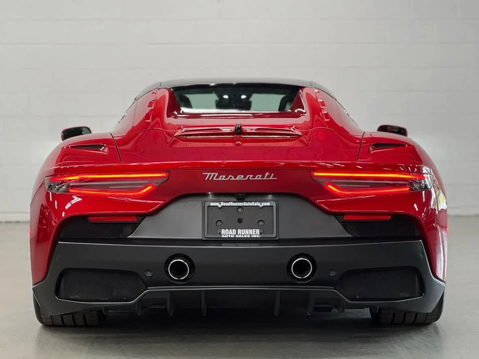 2023 Maserati MC20 - Image 18 of 20