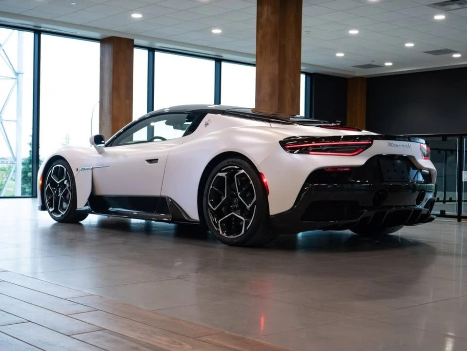 2023 Maserati MC20 - Image 5 of 11