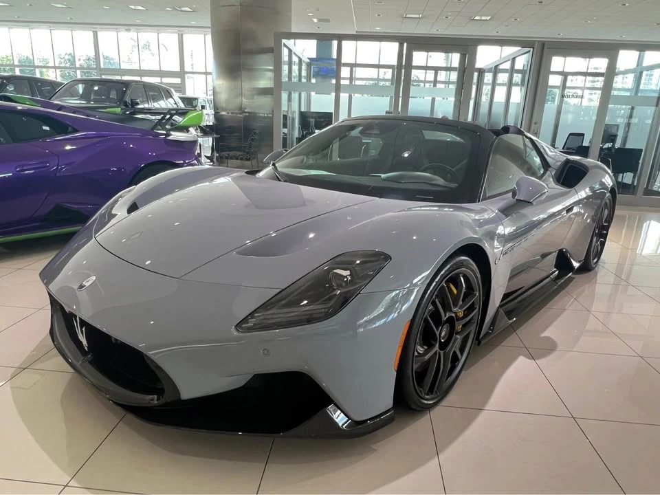 2023 Maserati MC20 Cielo - Image 2 of 4