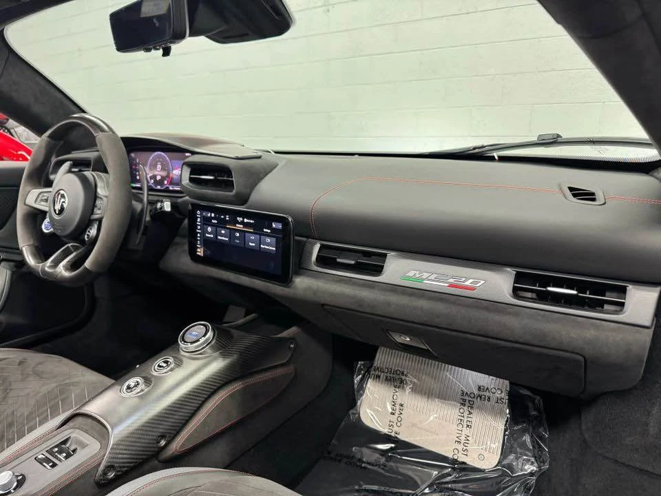 2023 Maserati MC20 Cielo - Image 16 of 17