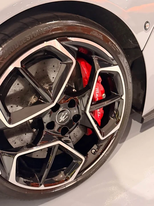 2023 Maserati MC20 - Image 3 of 9