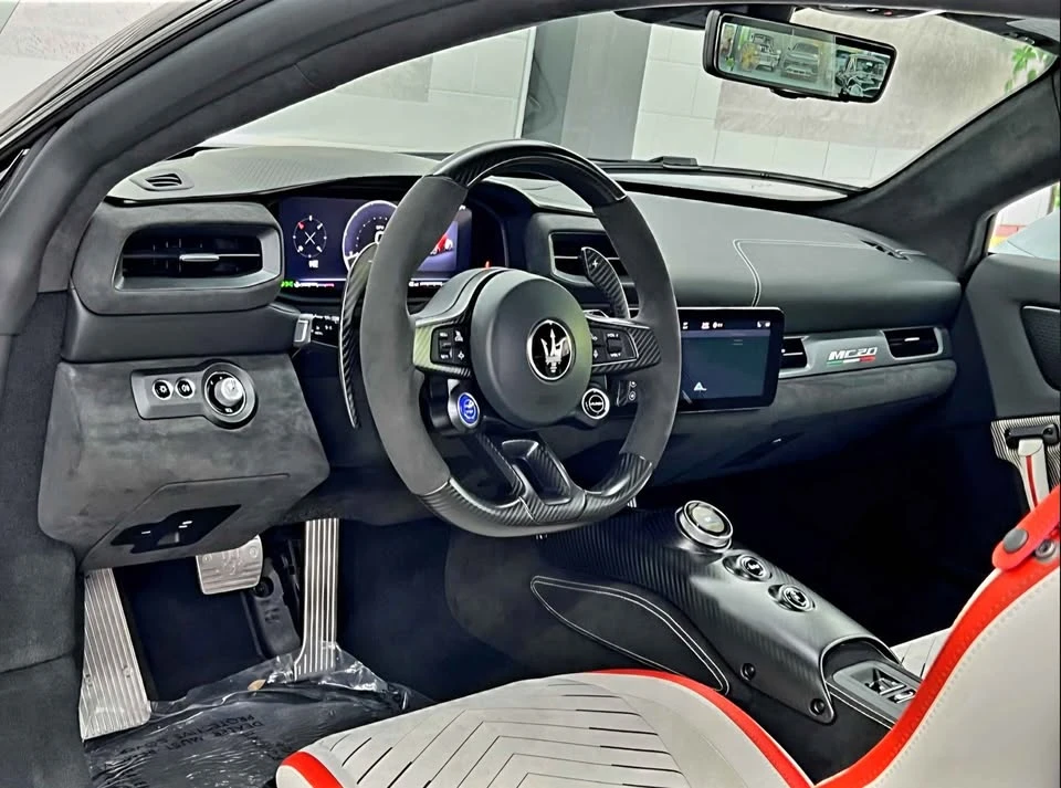 2023 Maserati MC20 - Image 8 of 14