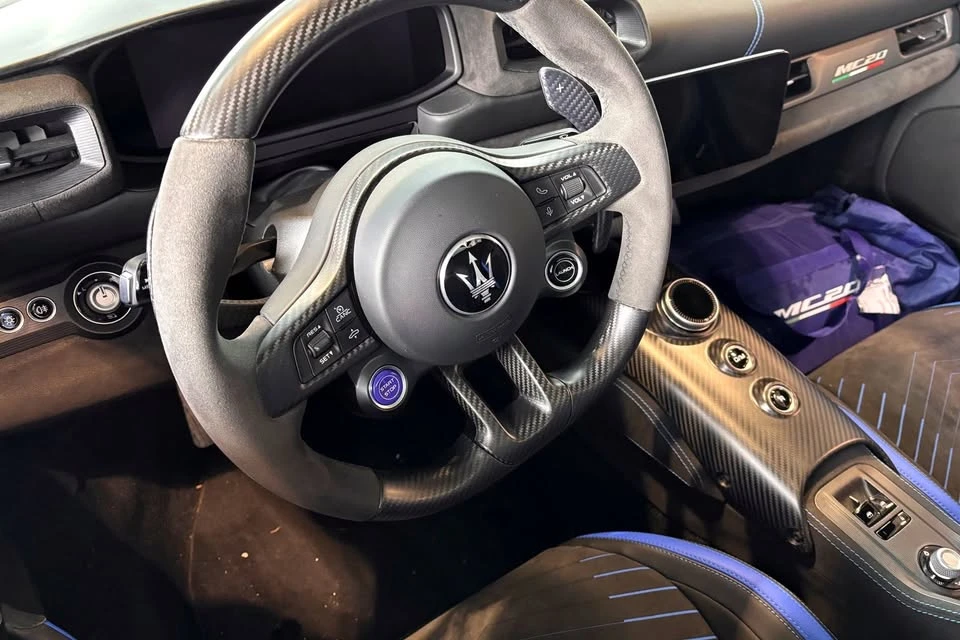 2023 Maserati MC20 Cielo - Image 10 of 13