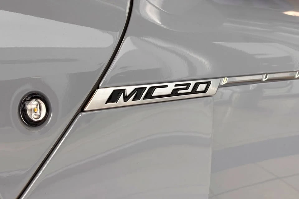 2023 Maserati MC20 Cielo - Image 5 of 13