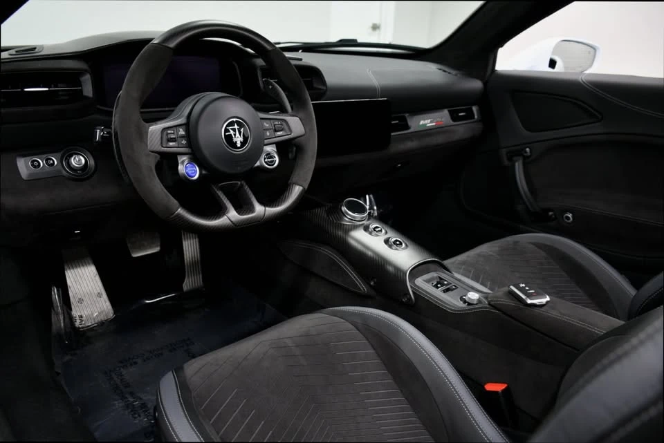 2023 Maserati MC20 Cielo - Image 13 of 20