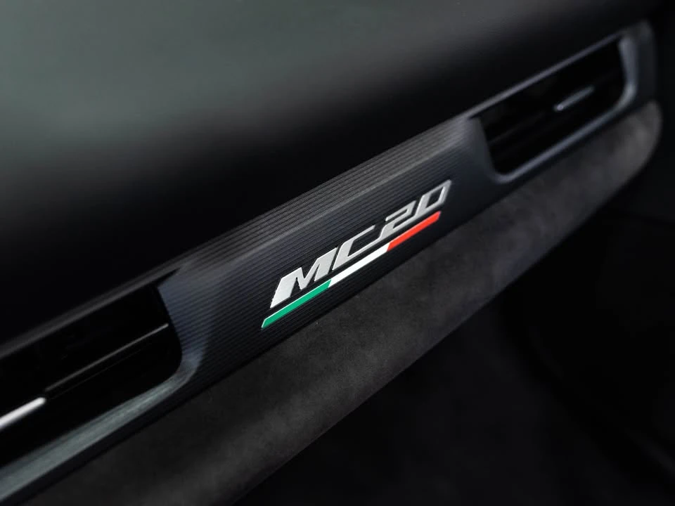 2023 Maserati MC20 Cielo - Image 16 of 20