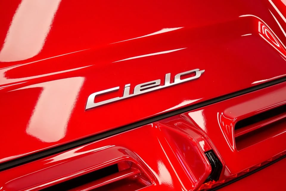 2023 Maserati MC20 Cielo - Image 8 of 14