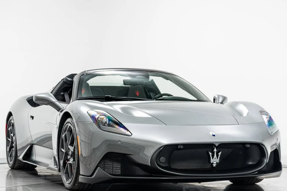 2023 Maserati MC20 Cielo - Image 2 of 15