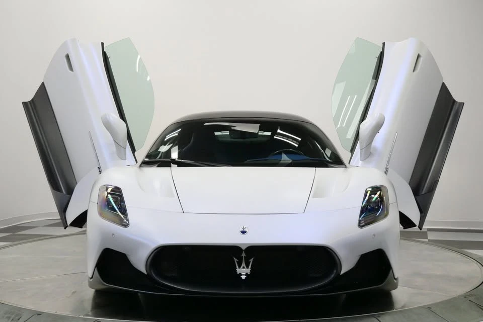 2023 Maserati MC20 - Image 3 of 15