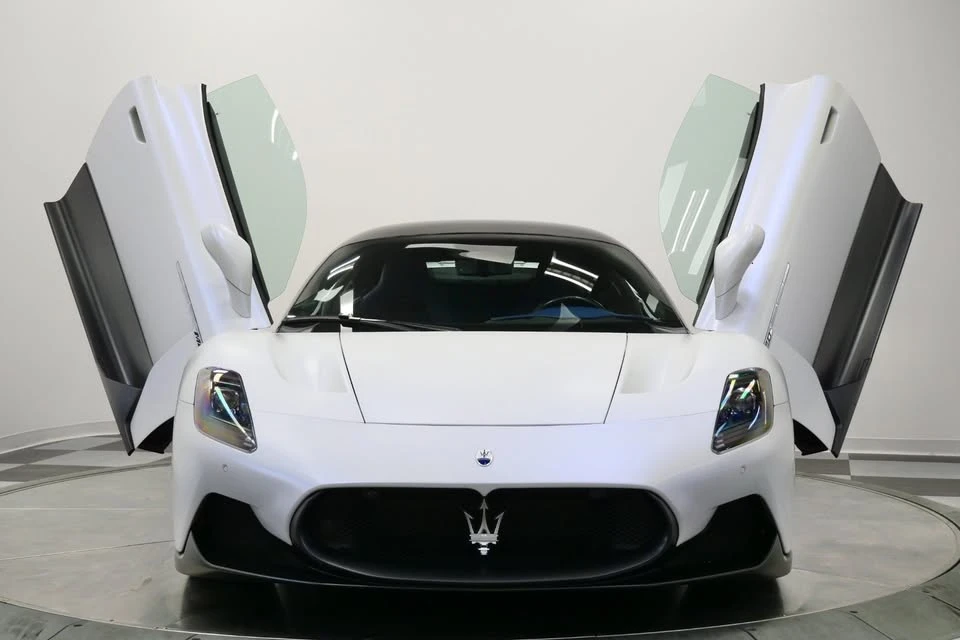 2023 Maserati MC20 - Image 3 of 15