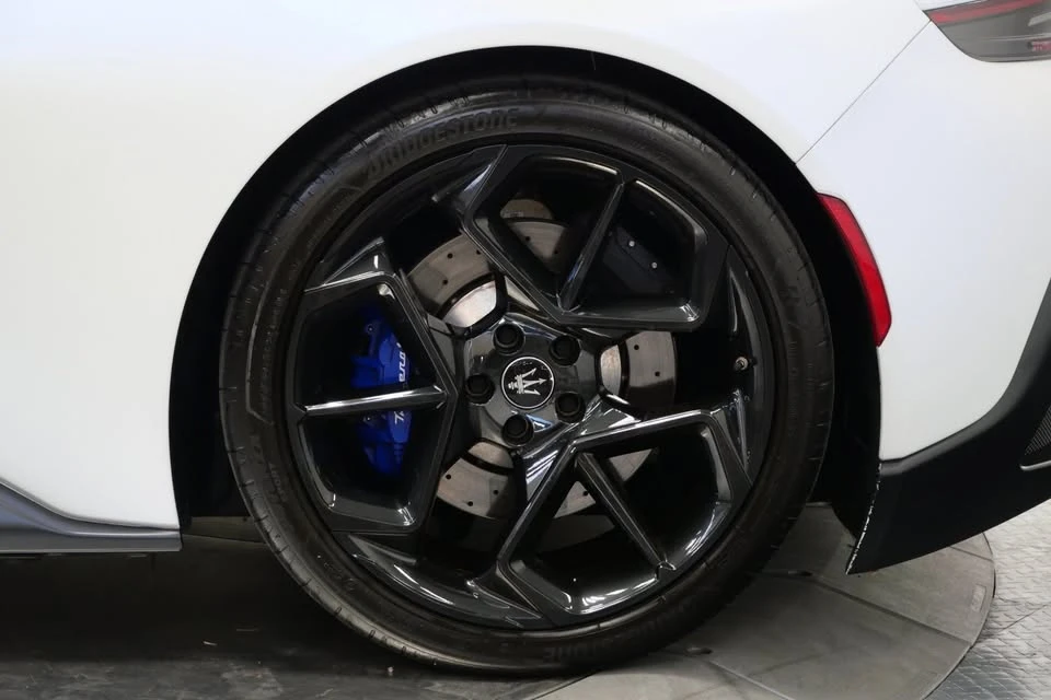 2023 Maserati MC20 - Image 7 of 15