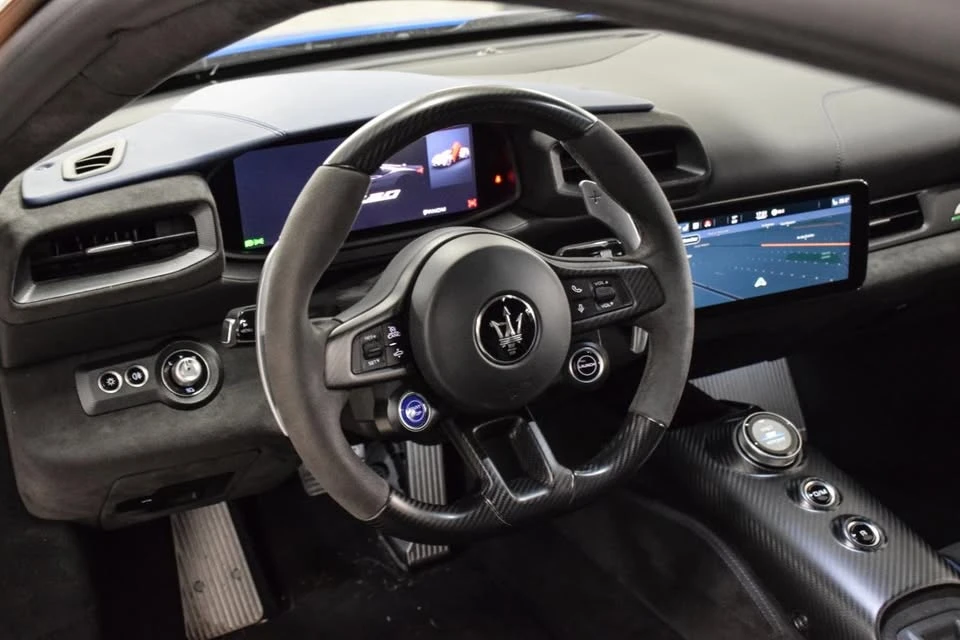 2023 Maserati MC20 - Image 13 of 20