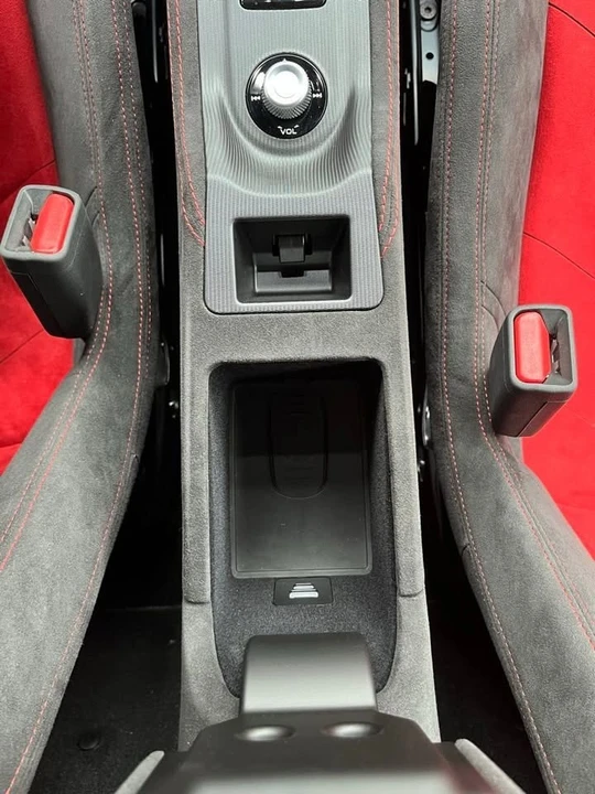 2023 Maserati MC20 - Image 14 of 19