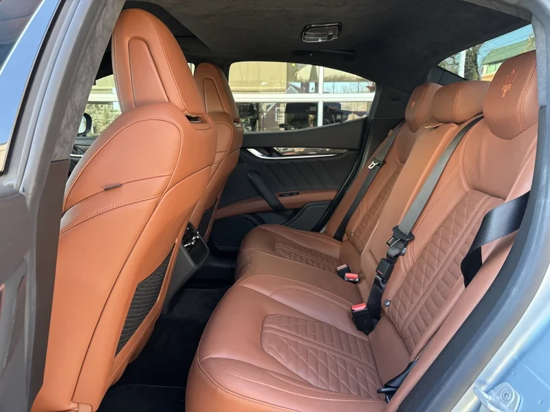 2023 Maserati - Image 8 of 10