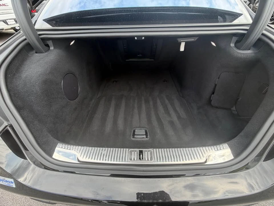 2023 Maybach 57 - Image 7 of 7