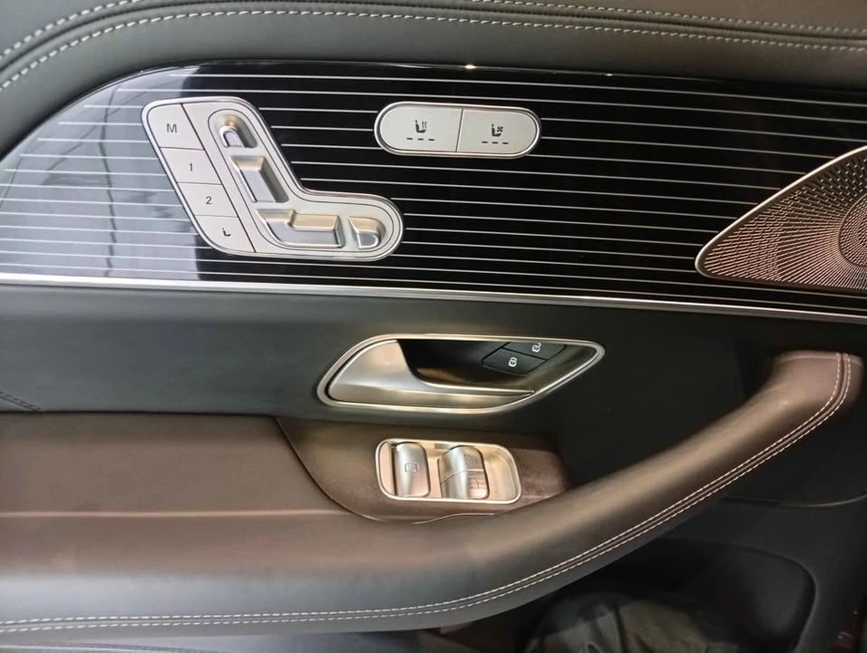 2023 Maybach - Image 7 of 8