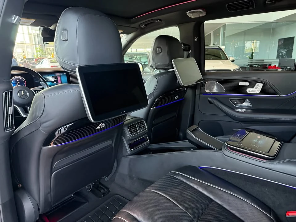 2023 Maybach 57 - Image 11 of 12