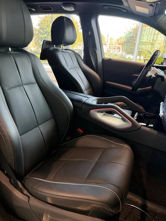 2023 Maybach 57 - Image 9 of 12