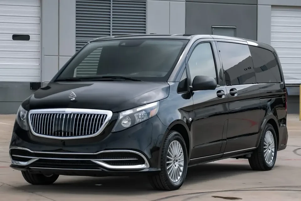 2023 Maybach - Image 2 of 5