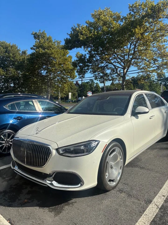 2023 Maybach - Image 5 of 12