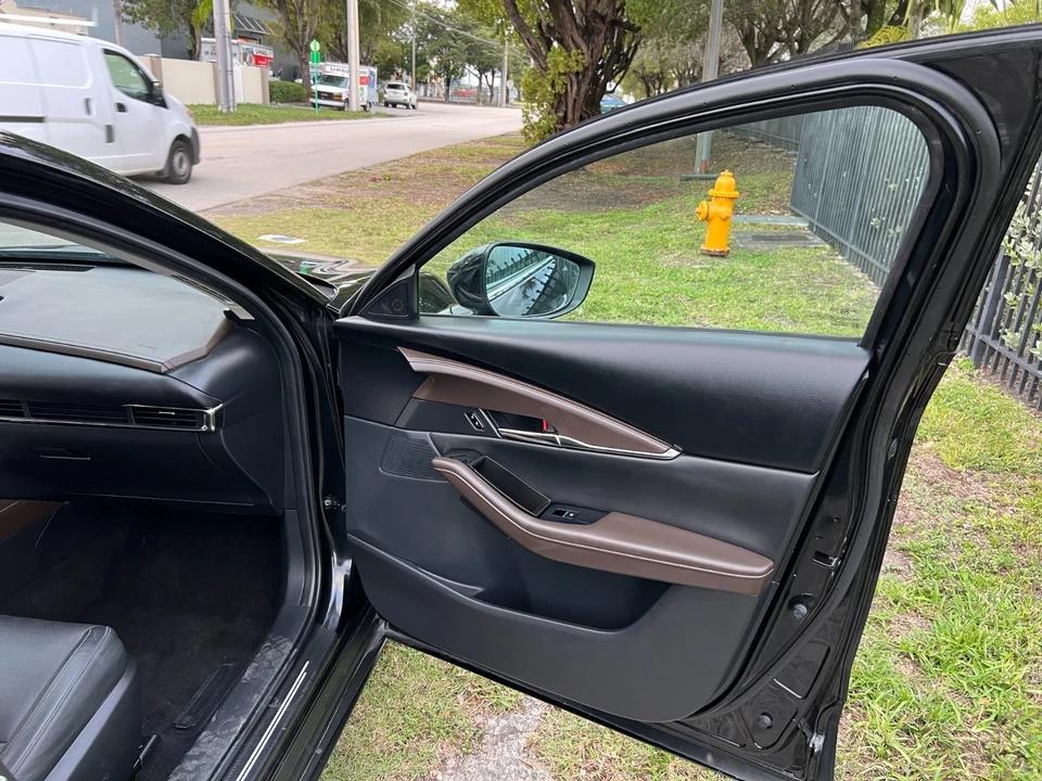 2023 Mazda CX-3 - Image 17 of 28