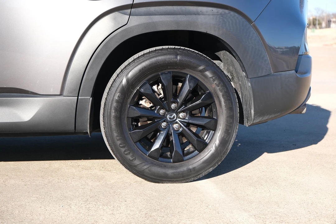 2023 Mazda CX-50 - Image 8 of 21