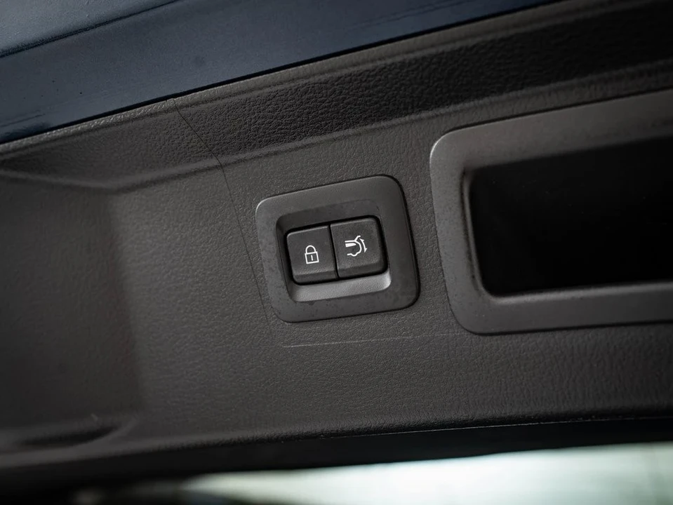 2023 Mazda CX-50 - Image 17 of 21