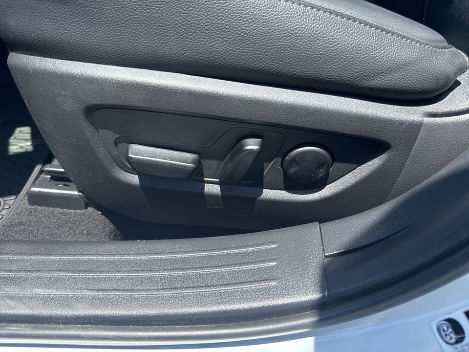 2023 Mazda CX-50 - Image 10 of 31