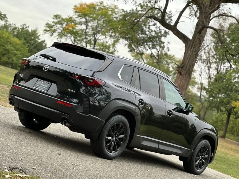 2023 Mazda CX-50 - Image 6 of 12