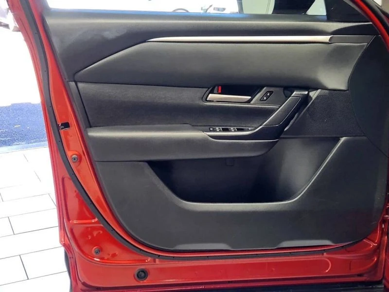 2023 Mazda CX-50 - Image 10 of 12