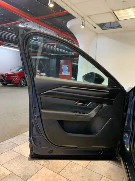 2023 Mazda CX-50 - Image 10 of 12